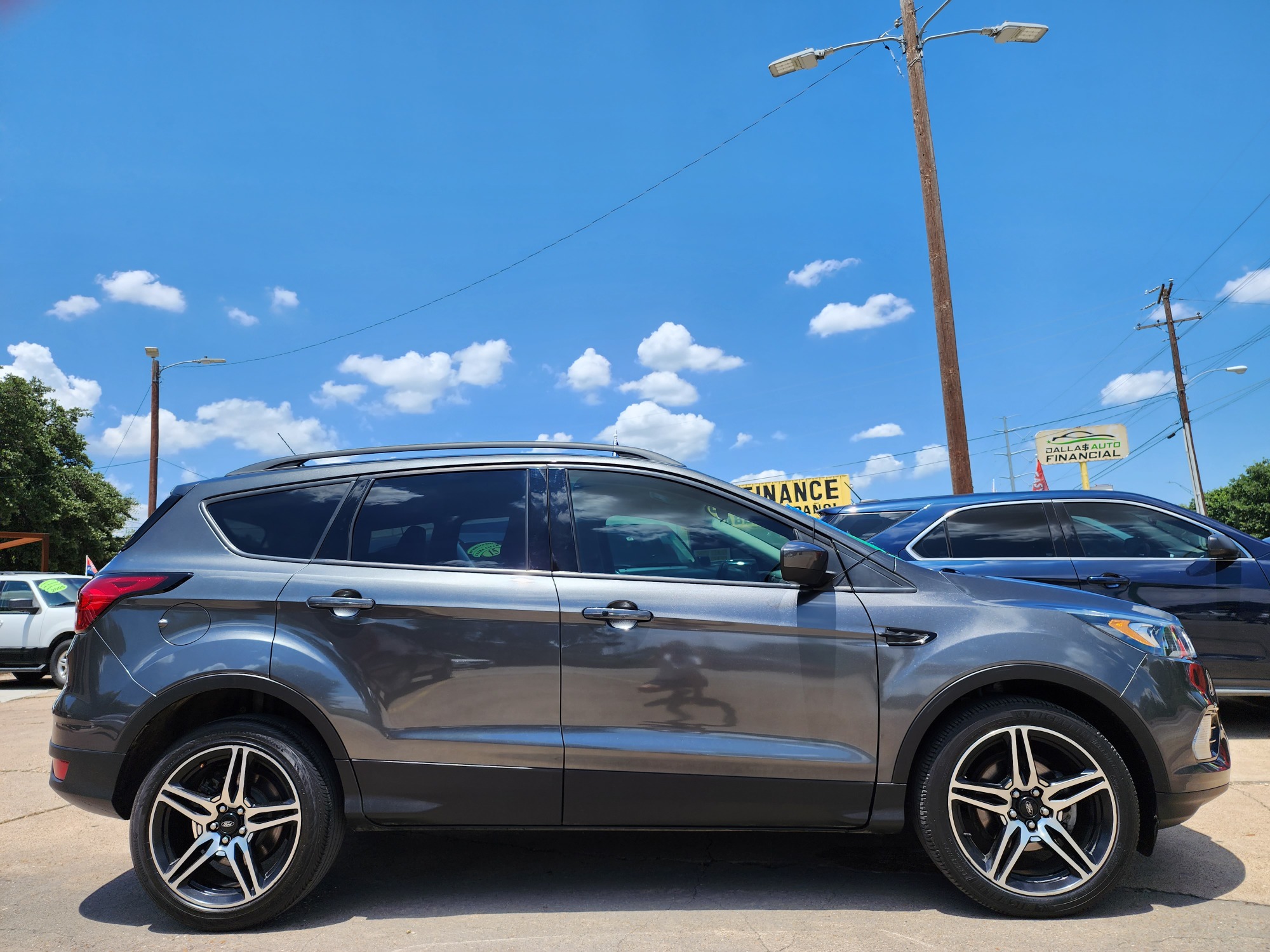 2019 GRAY Ford Escape SEL (1FMCU0HD2KU) , AUTO transmission, located at 2660 S.Garland Avenue, Garland, TX, 75041, (469) 298-3118, 32.885551, -96.655602 - Welcome to DallasAutos4Less, one of the Premier BUY HERE PAY HERE Dealers in the North Dallas Area. We specialize in financing to people with NO CREDIT or BAD CREDIT. We need proof of income, proof of residence, and a ID. Come buy your new car from us today!! This is a Super Clean 2019 FORD ESCAP - Photo #2